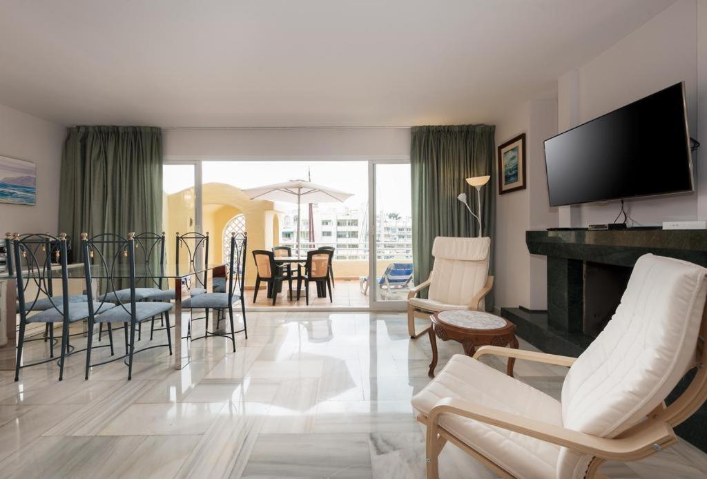 Apartamento En Puerto Marina B32 Benalmadena Exterior photo
